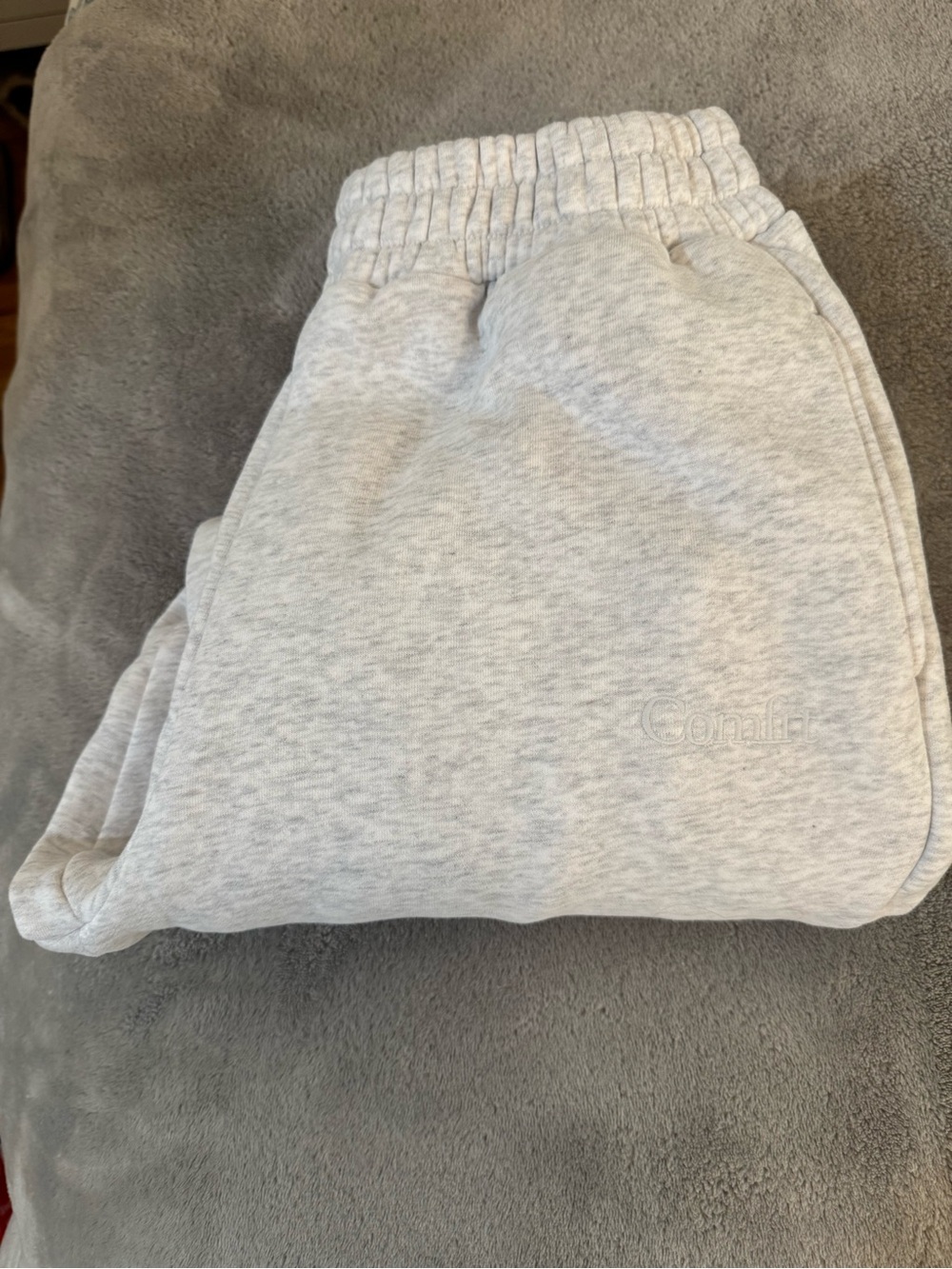 Comfrt Gray Heather Sweatpants – size M